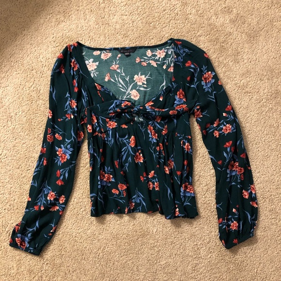 American Eagle Outfitters Tops - Tie Front American Eagle Top